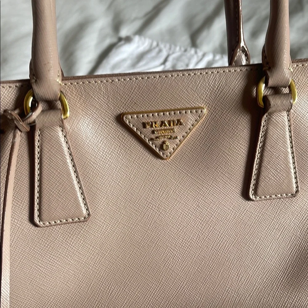 Prada Saffiano Lux Leather Handbag BN1801 Cammeo - Picture 13 of 16